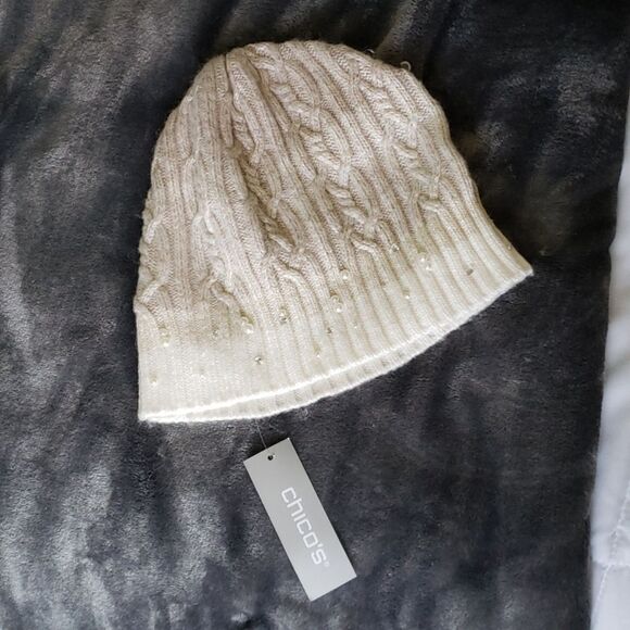 Chico's Accessories - Chicos winter hat NWT